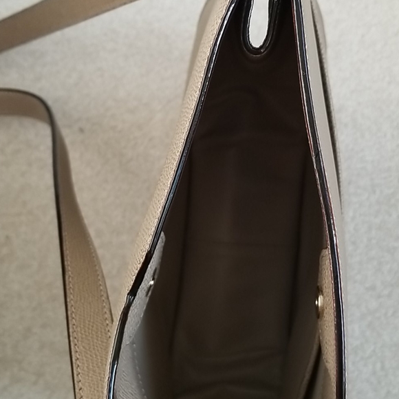 🎉Host Pick✨️ Valextra Leather Small Weekend Hobo Bag - Picture 7 of 16